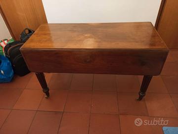 Tavolo a Bandelle 1800
