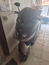 Tmax 500 2005