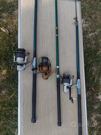 Tre canne da pesca complete