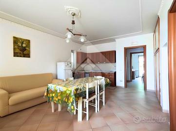 3 LOCALI A MANFREDONIA