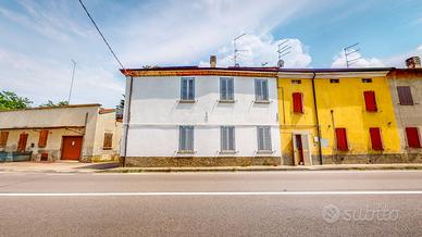 Ampio terratetto indipendente su tre livelli