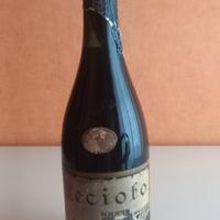 bottiglia vino Recioto con capsula antica