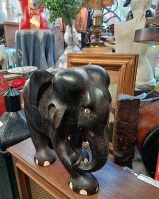 Elefante in ebano