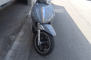 Beverly Sport Tourer 350