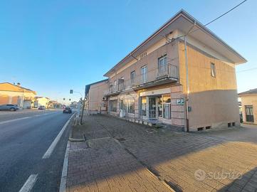 4 LOCALI A MASSAZZA