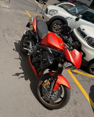 Triumph street triple R 675 (2009) - arrow 41k km