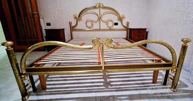 Letto in ottone