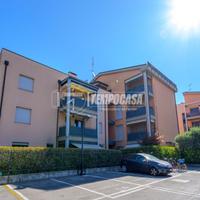 5 LOCALI CON DOPPI SERVIZI IN ZONA STELLINA