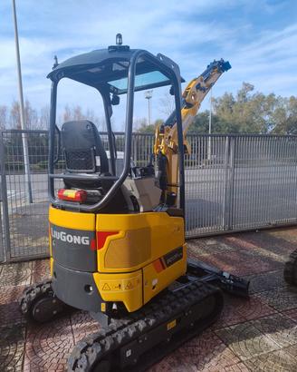 Escavatore Nuovo LiuGong 9017F (18 Quintali)