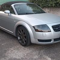 Audi tt Roadster 225 CV quattro