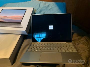 Pc portatile windows surface laptop go