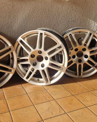 Cerchi in lega 16x7J - ET45 - 5x112 PCD 
