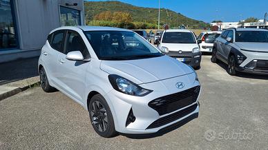 HYUNDAI i10 PRONTA CONSEGNA KM0
