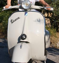 Vespa 125 VNA 1T anno 1958
