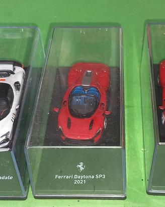 3 modelli serie Ferrari dalla centuria 1/64
