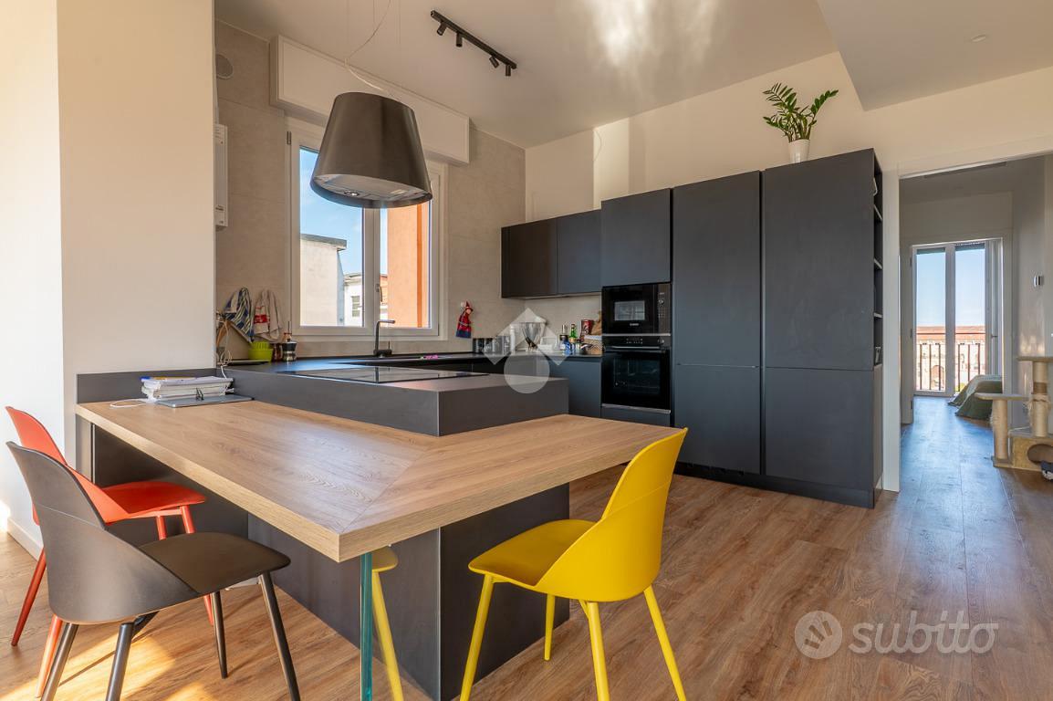 Apartment in Verona, Cittadella, Centro storico - More