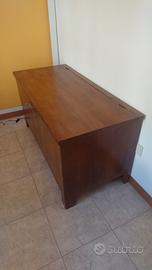 Cassapanca tipica Toscana in legno massello. 