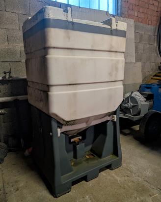 Contenitore pellet (stufa o mangimi)