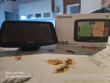 Navigatore TomTom go basic
