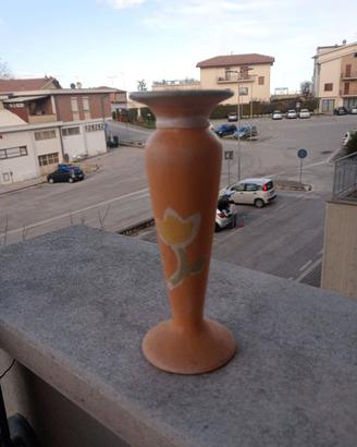 Candelabro tradizionale in terracotta