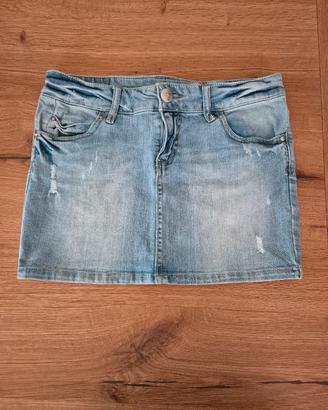 Minigonna in jeans chiaro Stradivarius TG 38