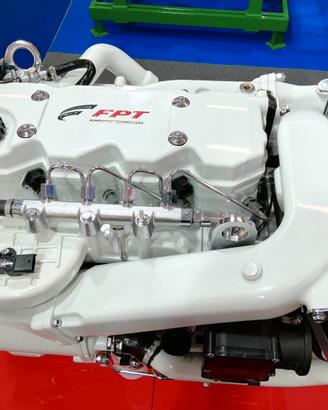 4 cilindri FPT N40-250 HP DETARABILE