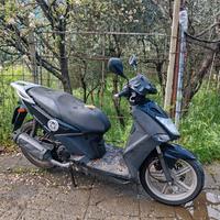 Kymco Agility 200i