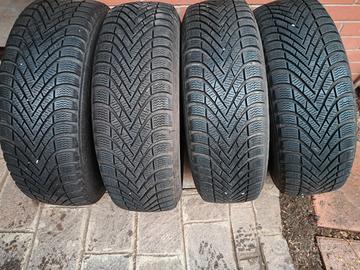 4 pneumatici invernali 185/65 R15 Pirelli cinturat
