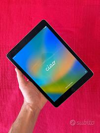 iPad Pro 9.7 32gb (Wi-Fi + Cellular)