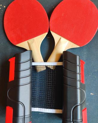 rete da ping pong e racchette