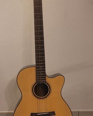 Chitarra acustica