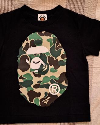 T shirt A Bathing Ape in confezione originale