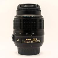Nikon AF-S DX Nikkor 18-55mm 3.5-5.6G VR obiettivo