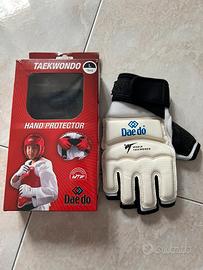 Guantini elettronici per taekwondo