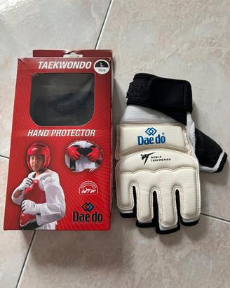Guantini elettronici per taekwondo