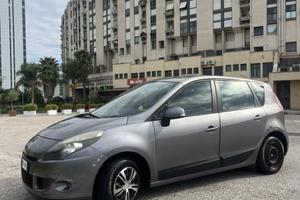 RENAULT SCÉNIC 1.6 BENZINA/GPL