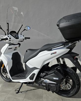 VOGE SFIDA SR16 125cc WHITE LIUQID COOLED