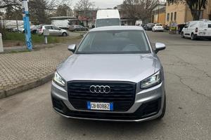 AUDI Q2 30 TDI S tronic Identity Black