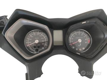 Contakm Yamaha Xmax 400 del 2014