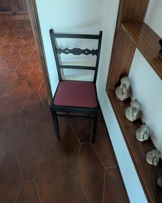 Coppia di sedie in legno restaurate imbottite