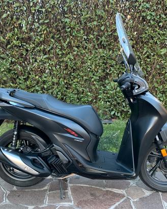 Honda SH 150 SPORT - 2023