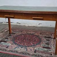 Scrivania di modernariato