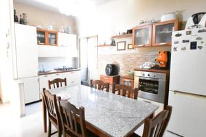 3 LOCALI A POLLENA TROCCHIA