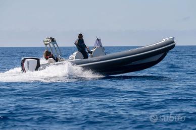 Motonautica Vesuviana MV740 Evinrude G2 300 cv