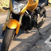 Honda hornet 600 cb600f