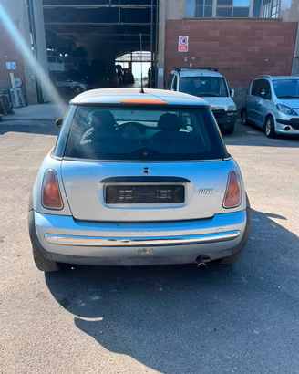 MINI COOPER / ONE RICAMBI USATI GARANTITI