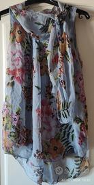 Blusa smanicata in pura seta floreale