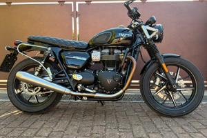 Triumph street twin 900