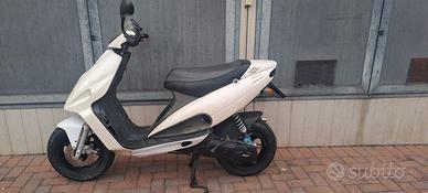 Malaguti phantom f12- 50 cc a liquido