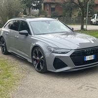 AUDI RS6 Avant 4.0 TFSI V8 quattro tiptronic